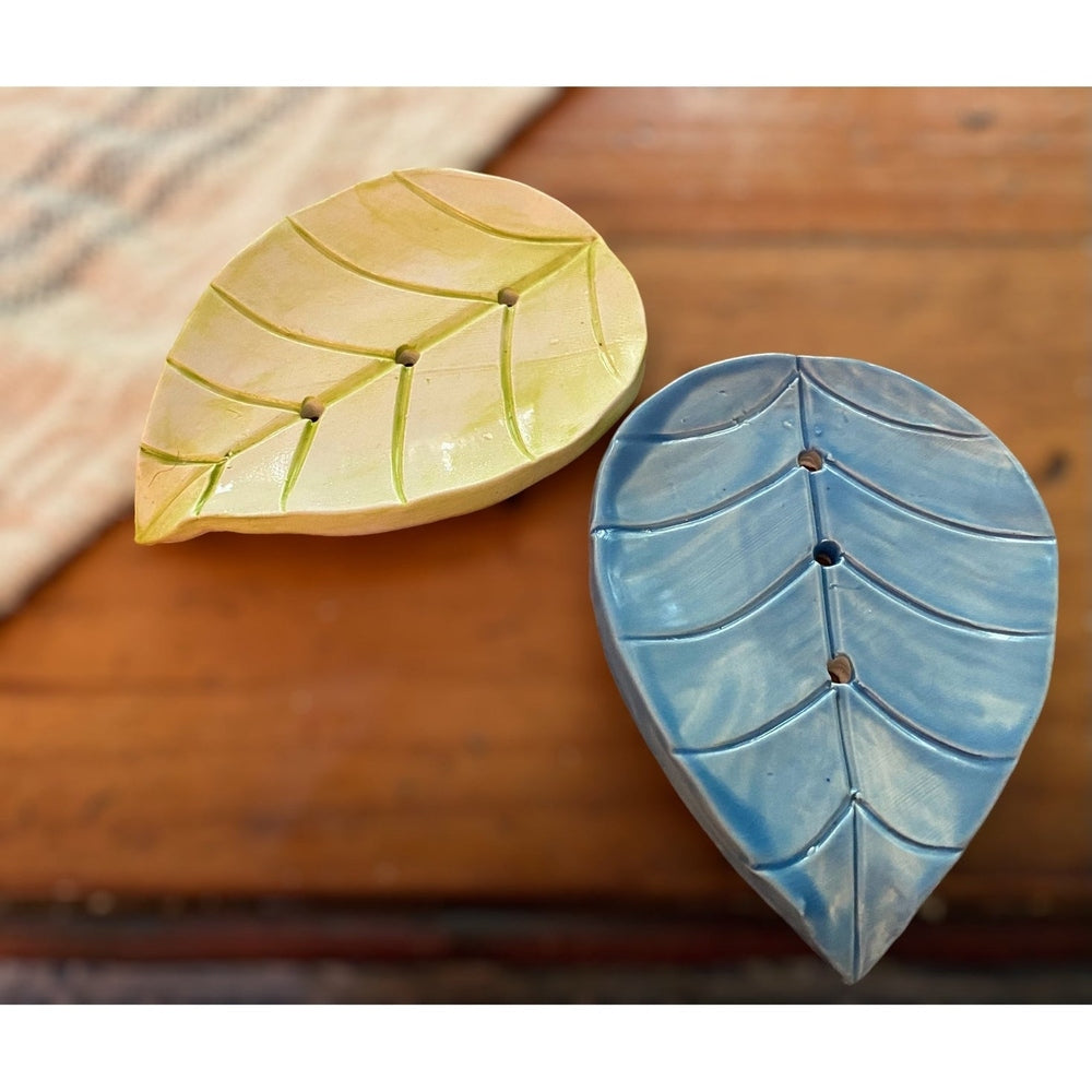 Ceramic Leaf Soap Dish